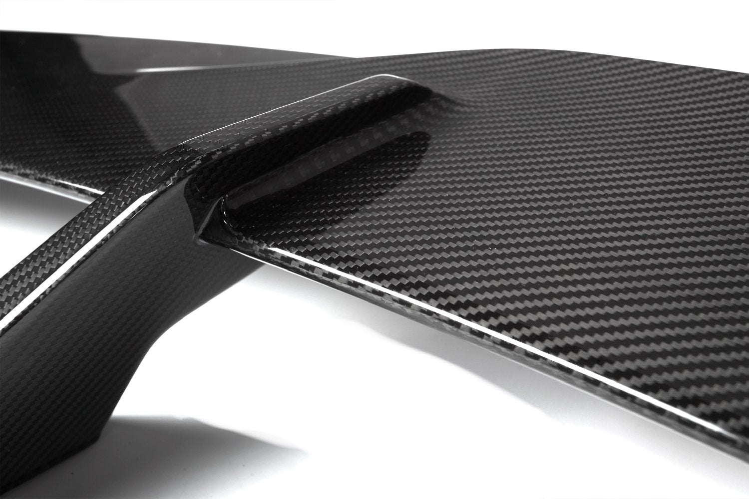 G8X Dry Carbon Fiber MP Style Wing