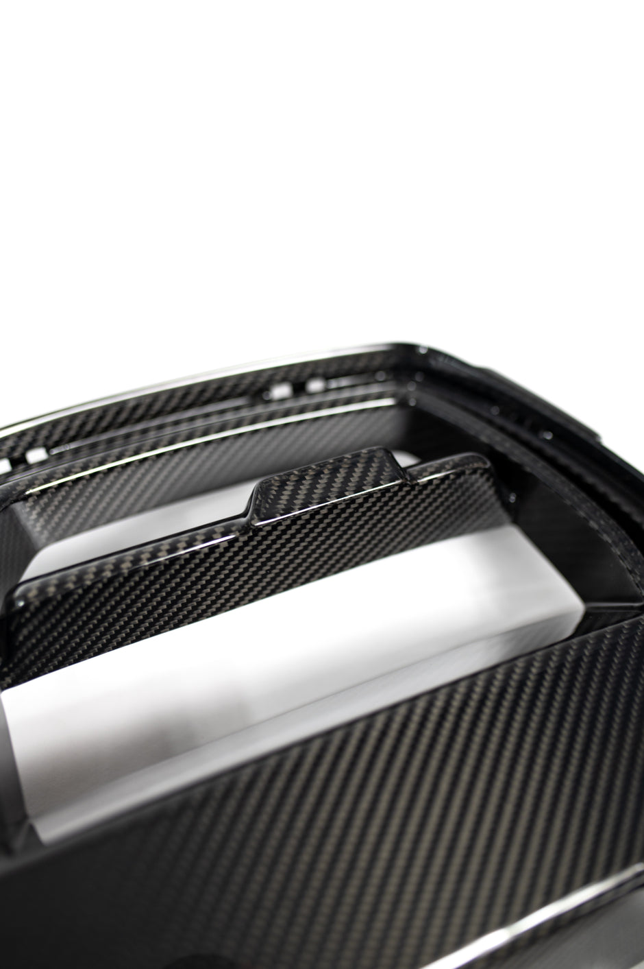 G8X SQ-V Dry Carbon Fiber Grill